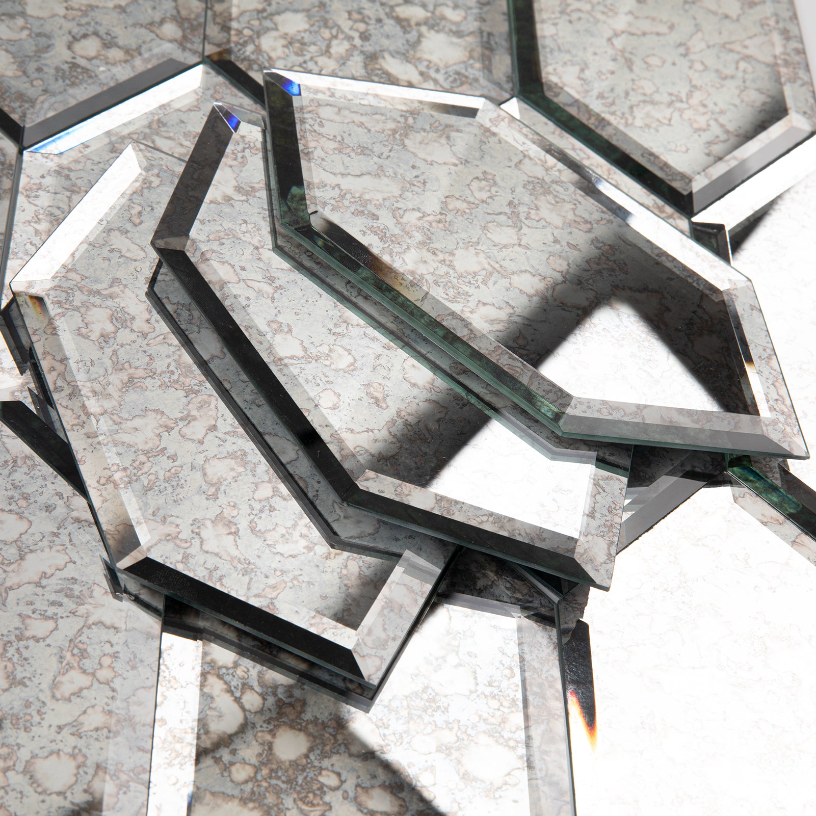 Mirror Backsplash Glass Tiles, Peel And Stick, Antique, Long Hexagon, 4*6 inch, Beveled Edge, MT46