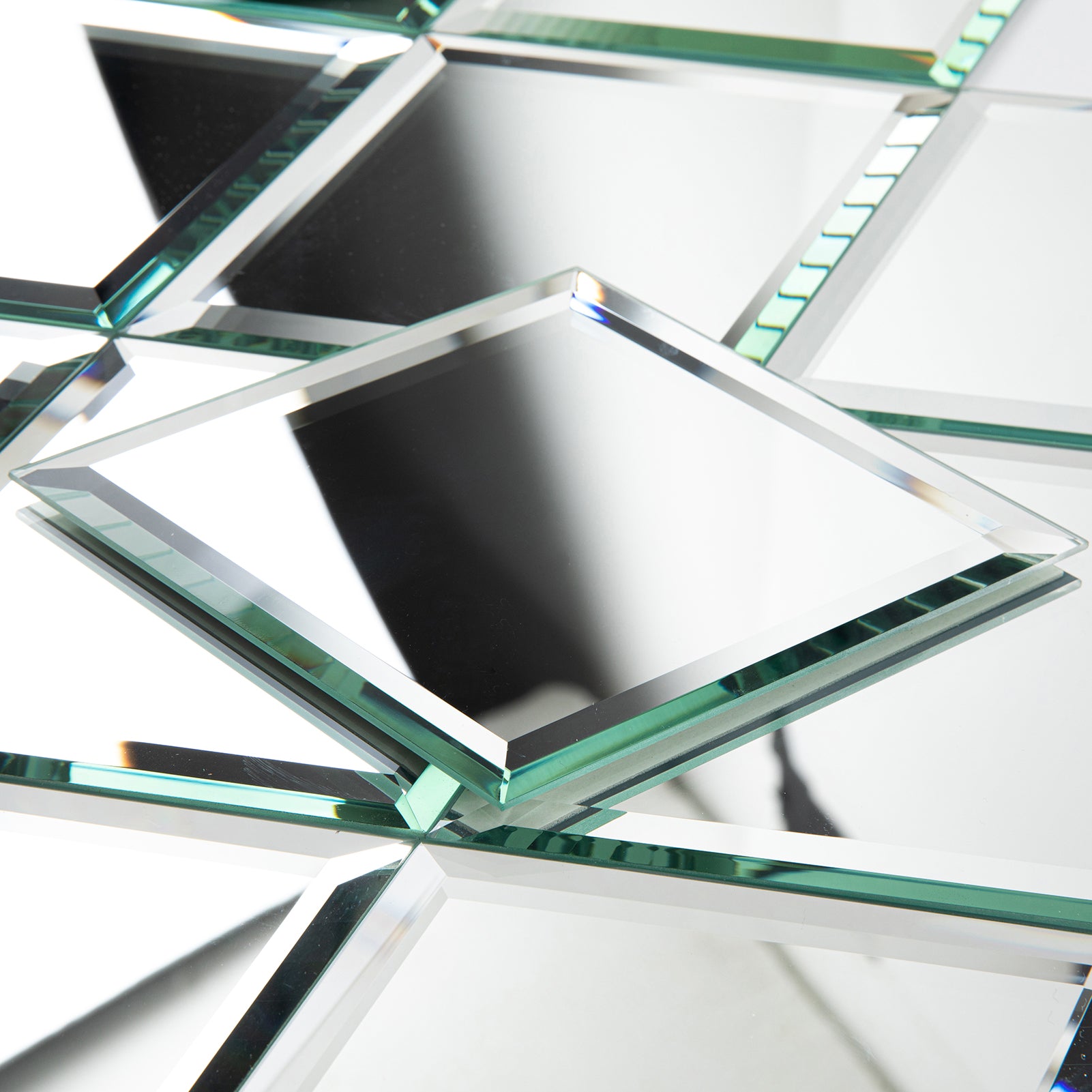 Mirror Backsplash Glass Tiles, Peel And Stick, Silver, Diamond, 6*8 inch, Beveled Edge, MT49