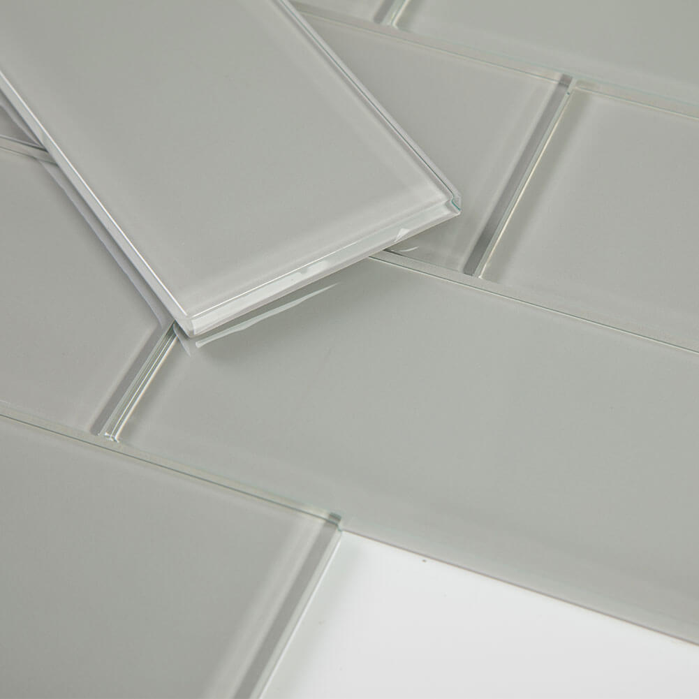Light Grey Glass Subway Tile 3 x 6 Inch (40-Pack, 5 Sq.Ft)