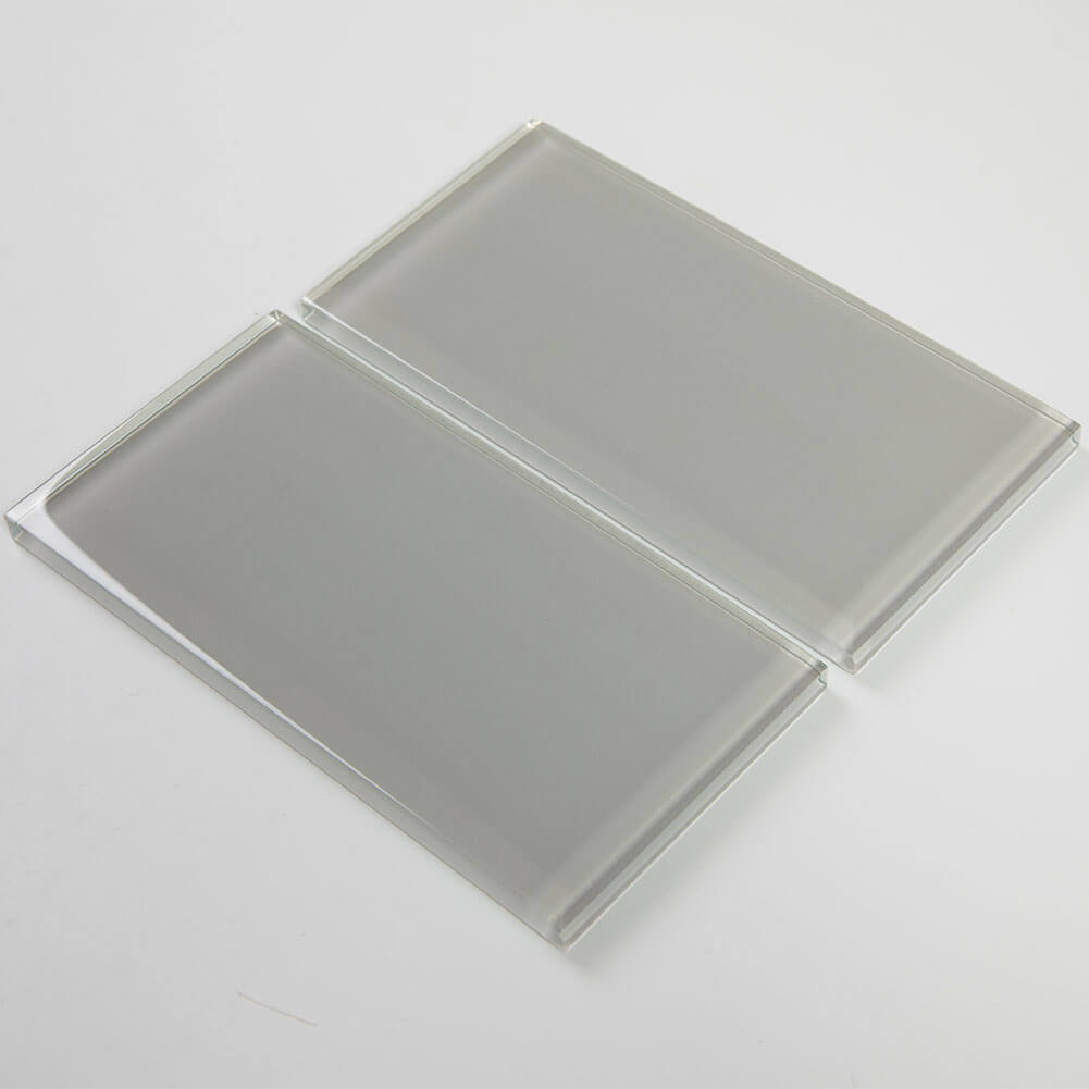 Light Grey Glass Subway Tile 3 x 6 Inch (40-Pack, 5 Sq.Ft)